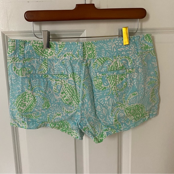 Lilly Pulitzer Walsh Shorts | Let’s Get Crackin’ print, size 6 - Picture 9 of 9